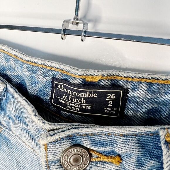 Abercrombie Annie High Rise Distressed Jean Shorts Size 26 / 2 - Picture 3 of 5
